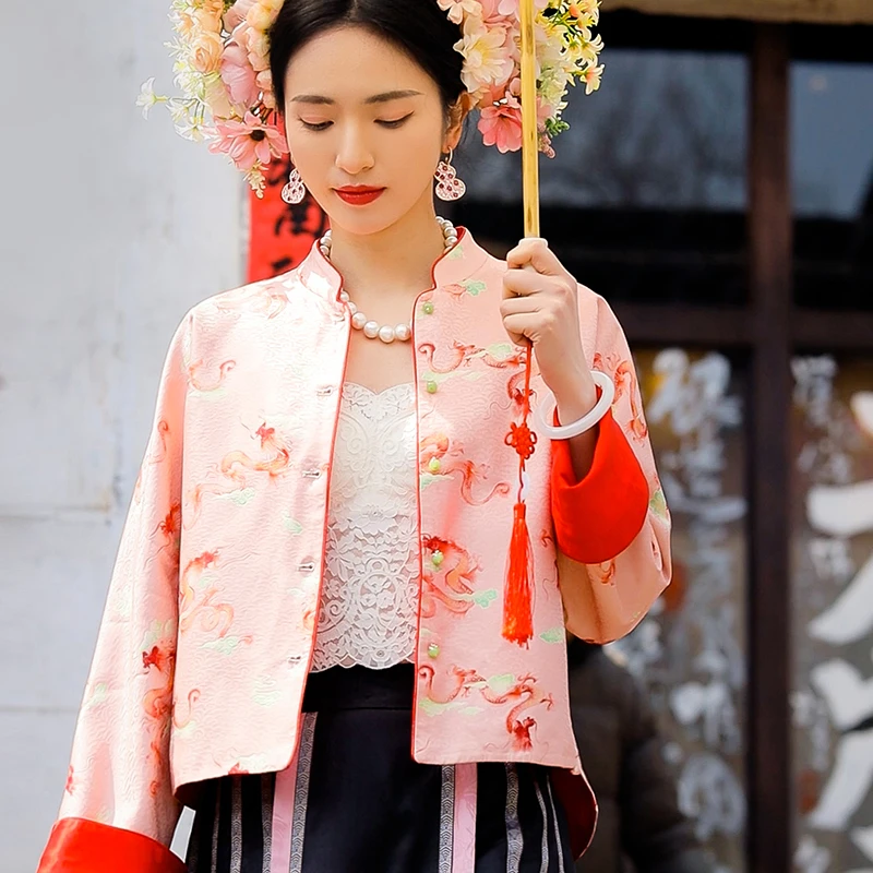 复古日记“小粉龙”新中式长袖桑蚕丝上衣国风女刺绣纯外套241W5250