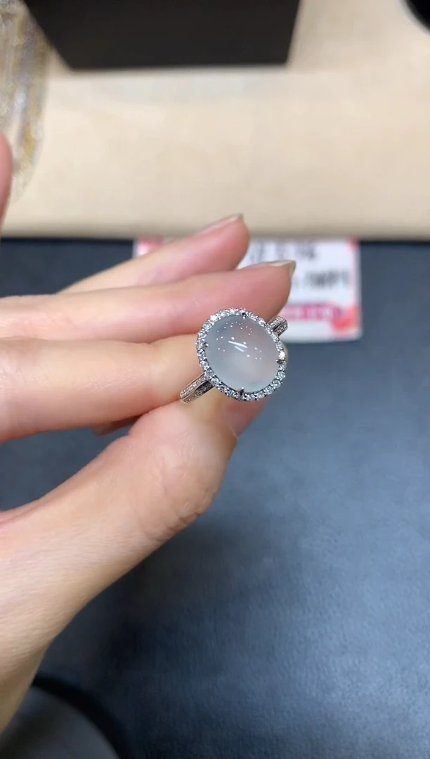 【闪购商品】翡翠戒指18K金镶嵌【无鉴赏期