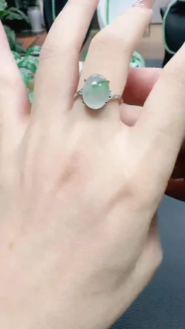 未镶嵌1石英质玉（非洲翠）/8972