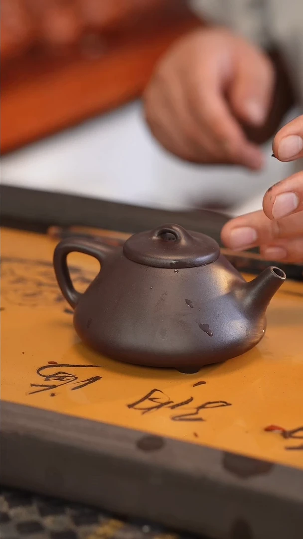 茶壶紫砂子冶石瓢 半手工 200cc