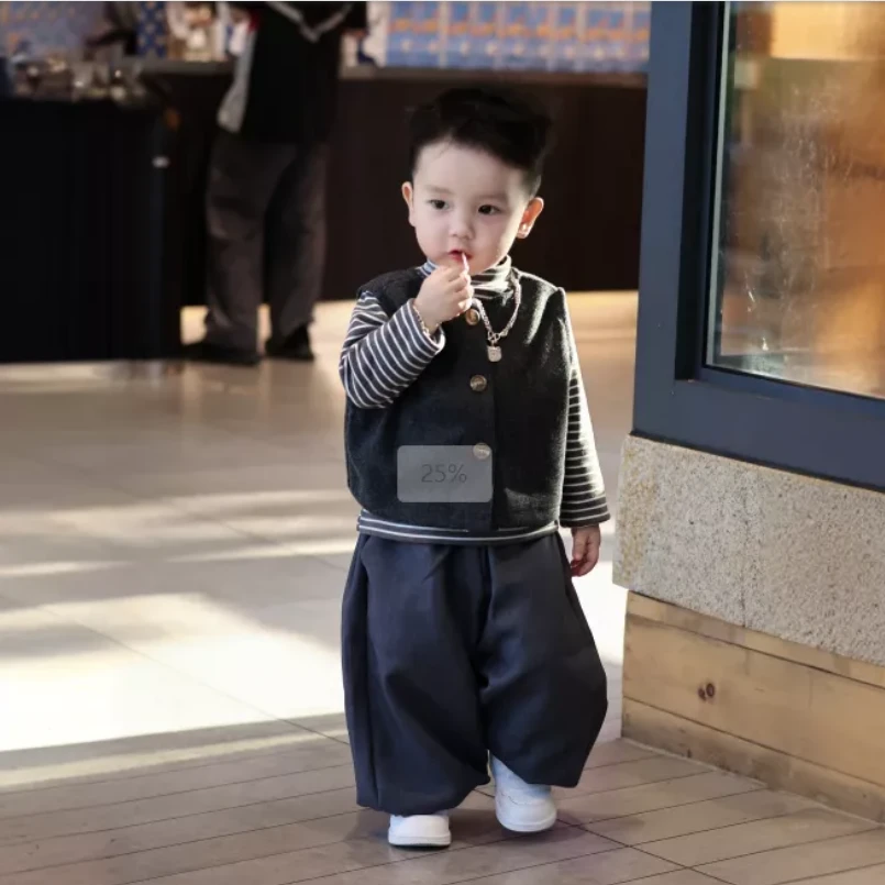 2026春秋森系童装男女童中性款条纹T韩版马甲背心日系宽松三件套