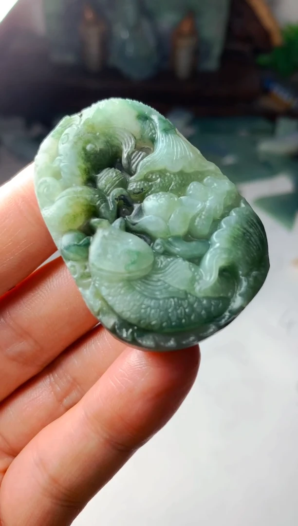 颈饰未镶嵌翡翠k****g挂件