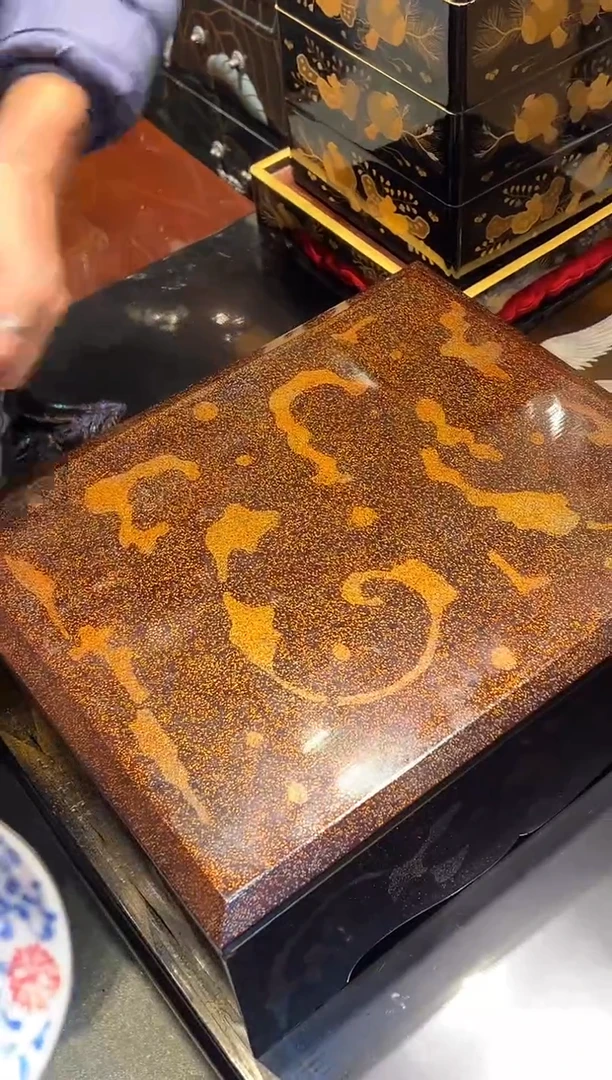 全金梨地 高肉金莳绘 茶箱