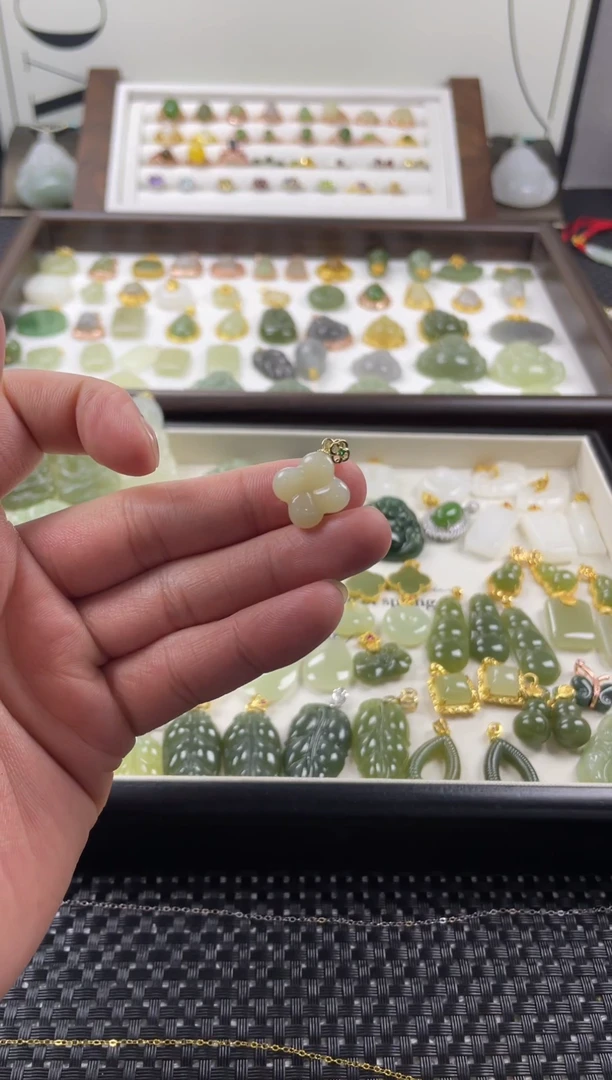 吊坠(不含链)银S925镶嵌和田玉1