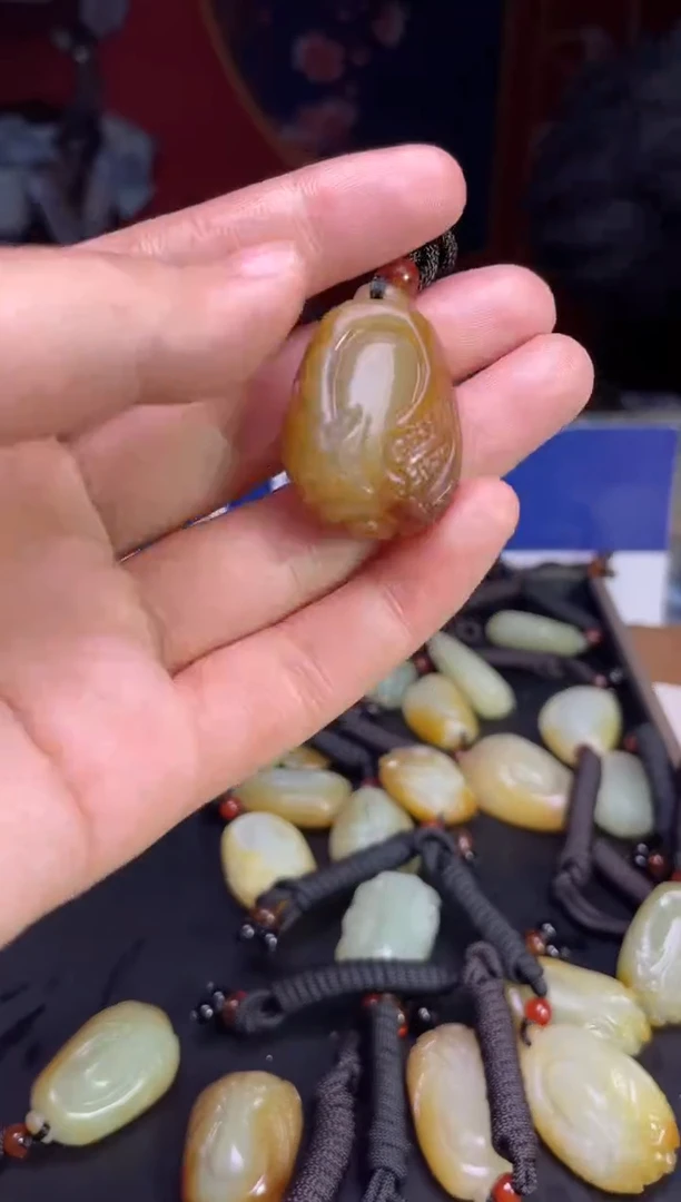 颈饰未镶嵌和田玉123