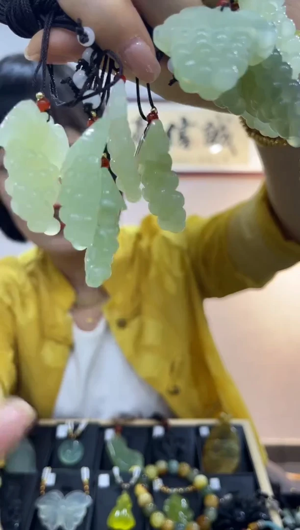 岫玉未镶嵌吊坠多样性随机发一