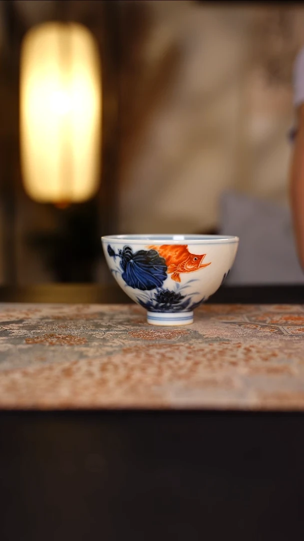待月观山青花矾红鱼藻鸡心杯
