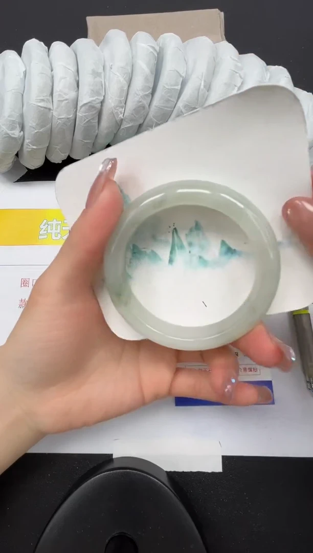 【闪购商品】石英质玉手镯合金148-53.7