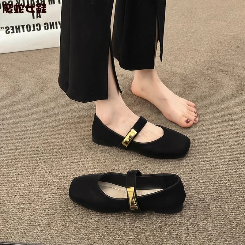 【万达撤柜】法式复古方头黑色玛丽珍女鞋子2025年新款气质温柔通勤