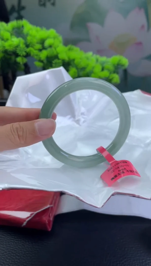 翡翠手镯未镶嵌5翡翠手镯