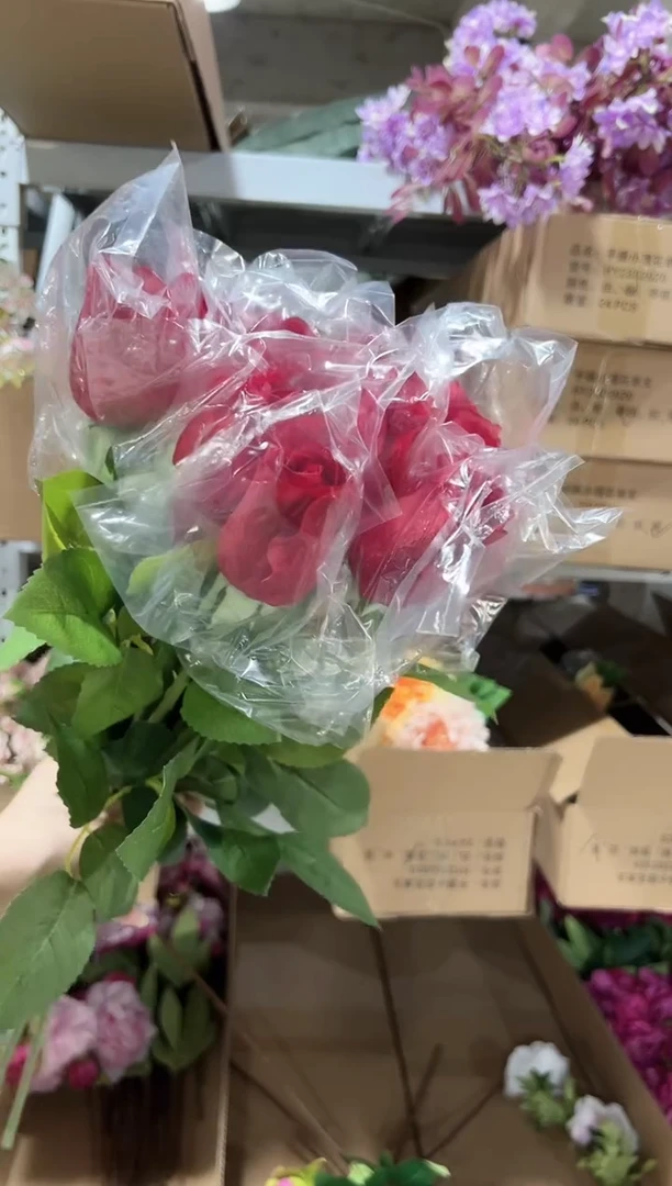 10枝红色手感保湿花苞
