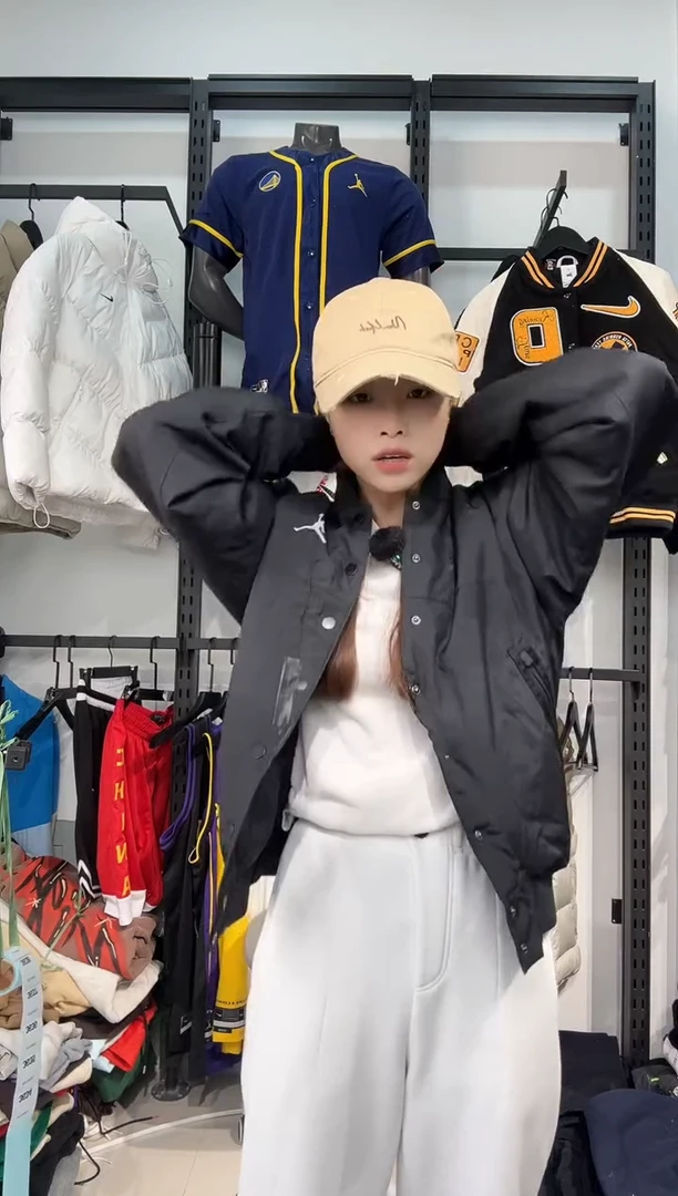 3634闪购编码 Nike/Joedan运动卫衣裤以直播间过款为准 尺码  s