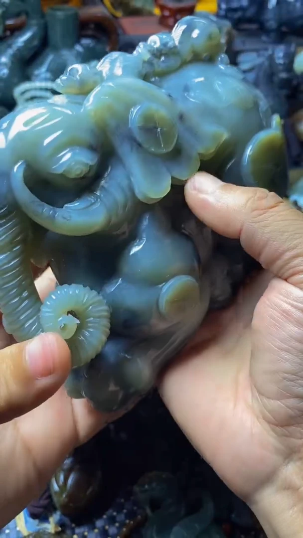 未镶嵌和田玉摆件1