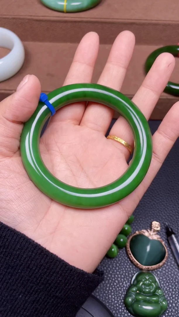 颈饰未镶嵌和田玉F1009