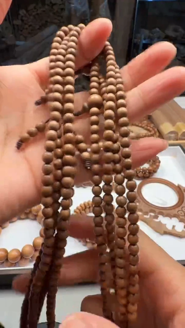 檀香木其他0.5/108颗微瑕