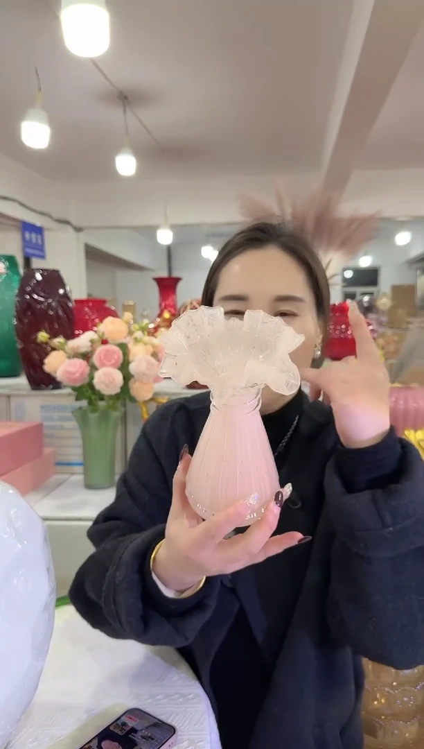 【闪购商品】玻璃洛芙花器-a-早58