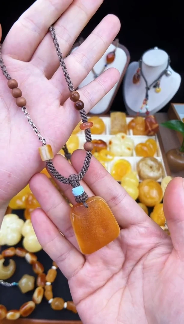 琥珀未镶嵌珠宝奇石柒月