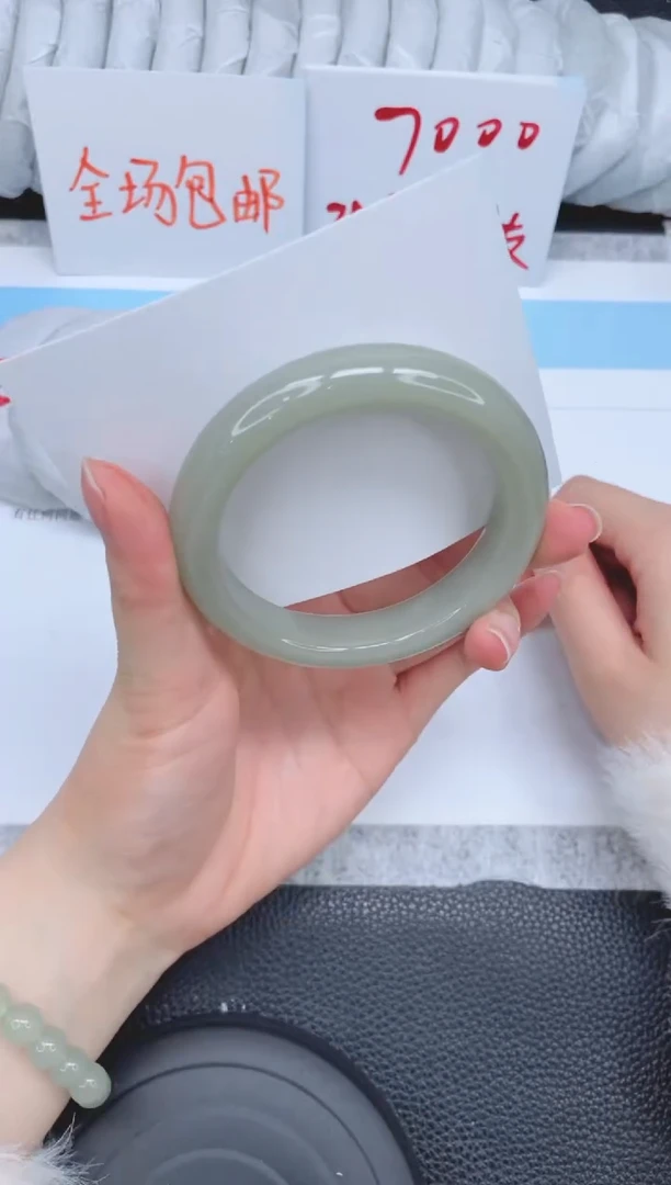 未镶嵌手镯石英质玉A64-56.6