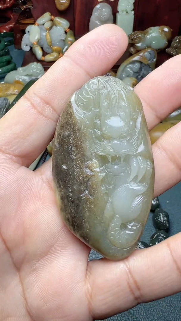 未镶嵌和田玉挂件-