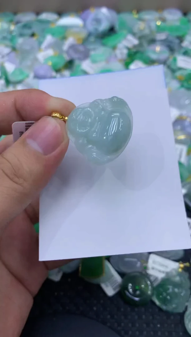 颈饰未镶嵌翡翠天然缅甸翡翠A货
