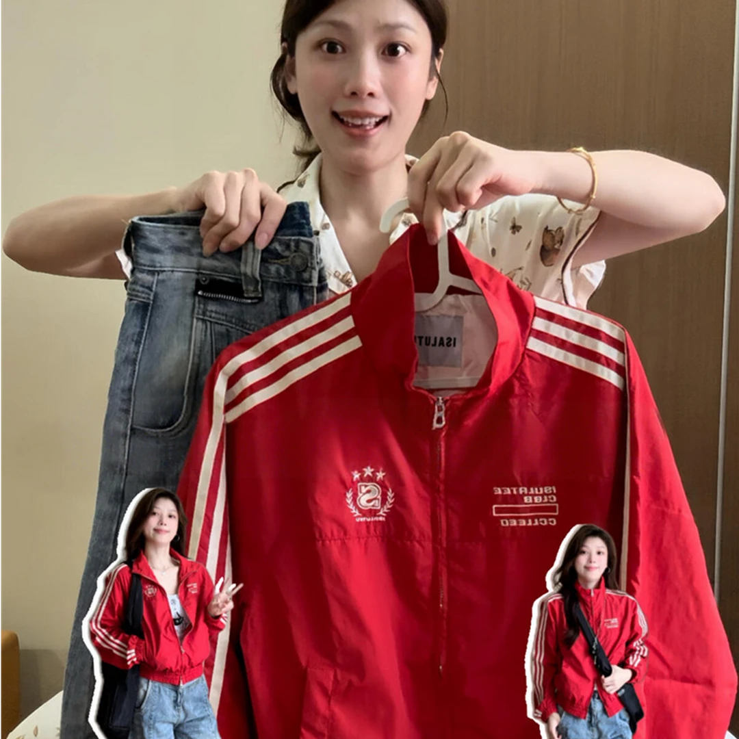 2025潮牌三条杠红色字母绣花立领外套女春秋高级感学院风棒球服潮