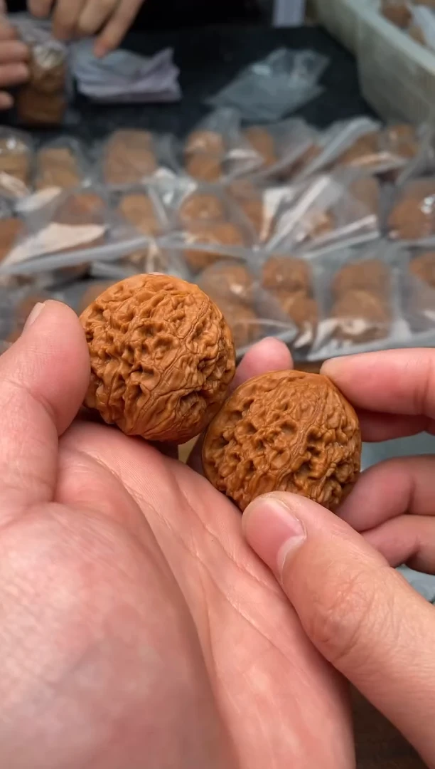 【闪购商品】文玩核桃把件G100号38尺水龙纹