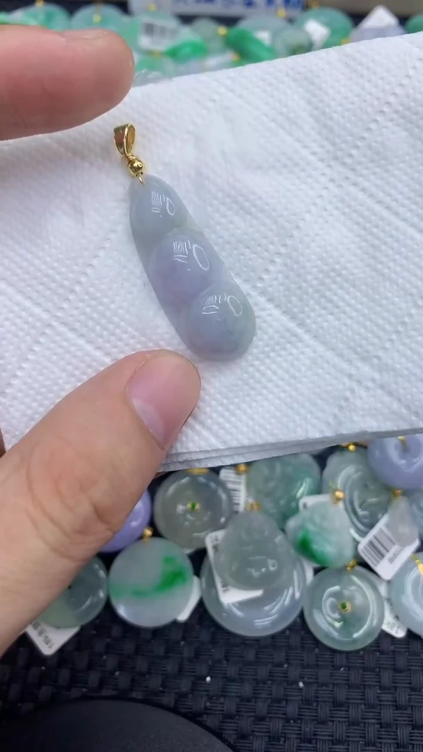 颈饰未镶嵌翡翠天然缅甸A货翡翠