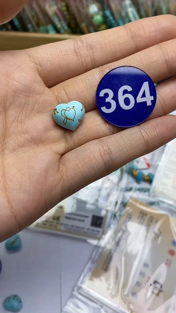 【闪购商品】绿松石雕刻件未镶嵌364