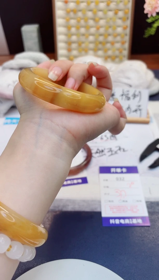 未镶嵌手镯石英质玉32-财气镯-圈口57