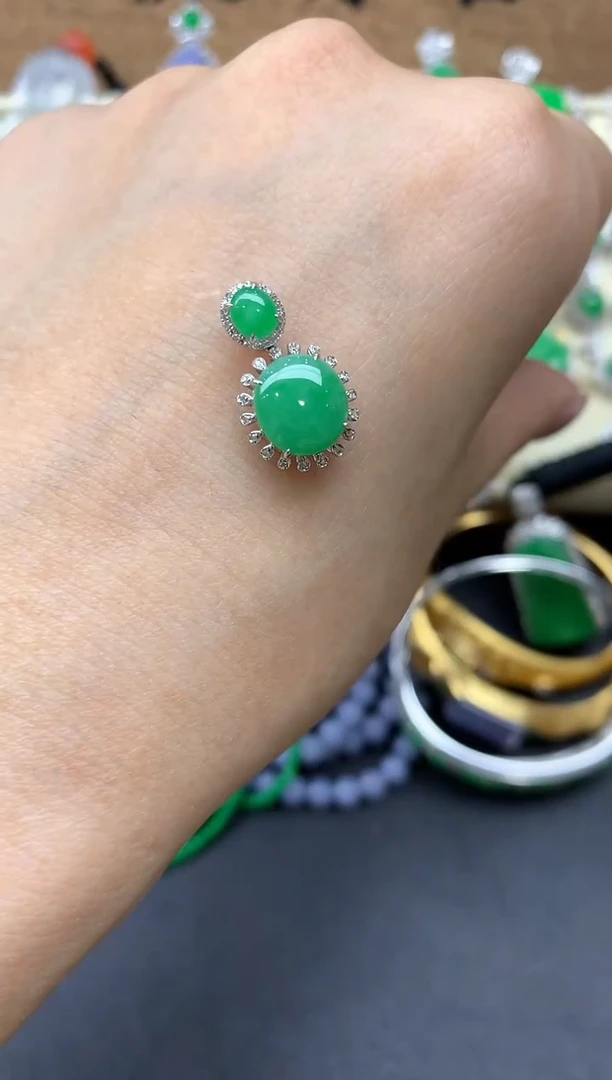 【闪购商品】翡翠颈饰18K金镶嵌189-中国好珍宝