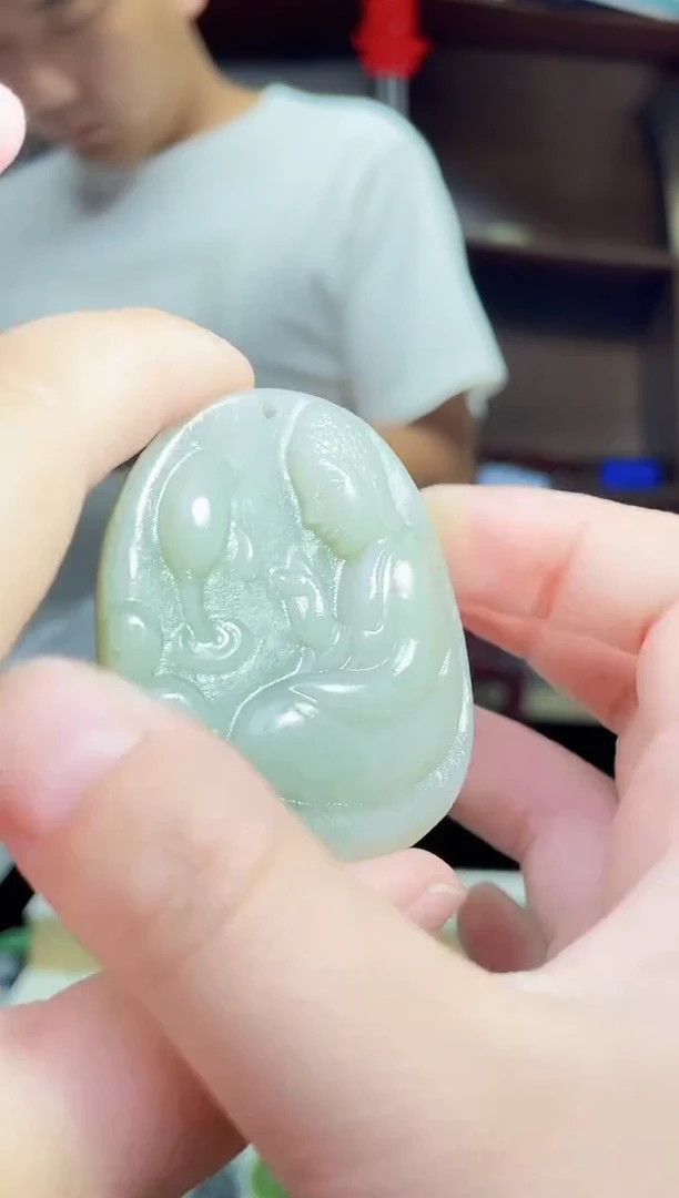 和田玉未镶嵌颈饰1