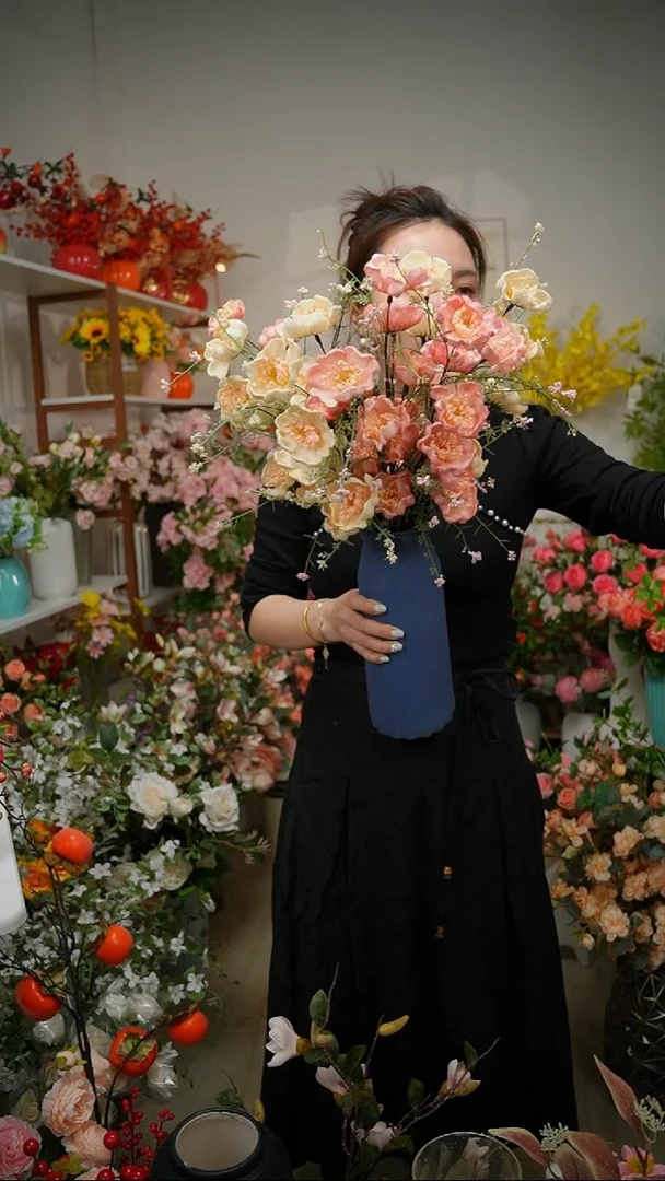 粉蝶花：5支粉色+5支香槟色+30cm蓝色玻璃花瓶