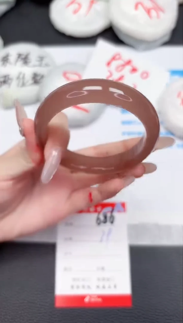 【闪购商品】石英质玉手镯未镶嵌686-58.2