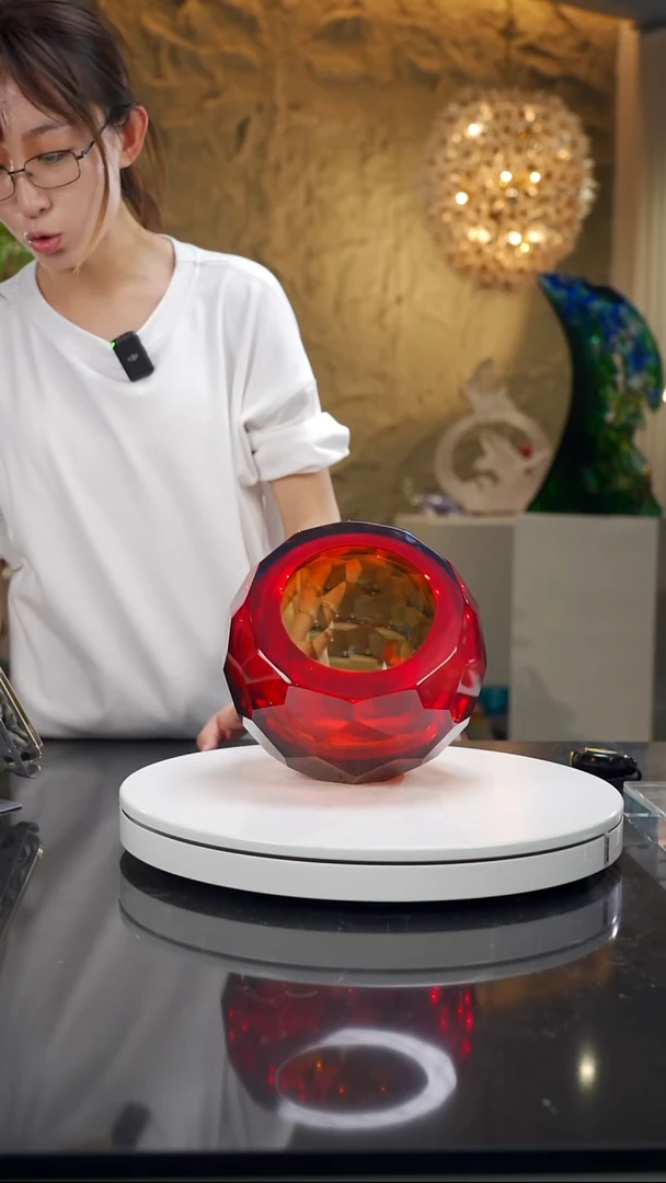 手工艺品琉璃宝石红极简灰切面聚宝盆