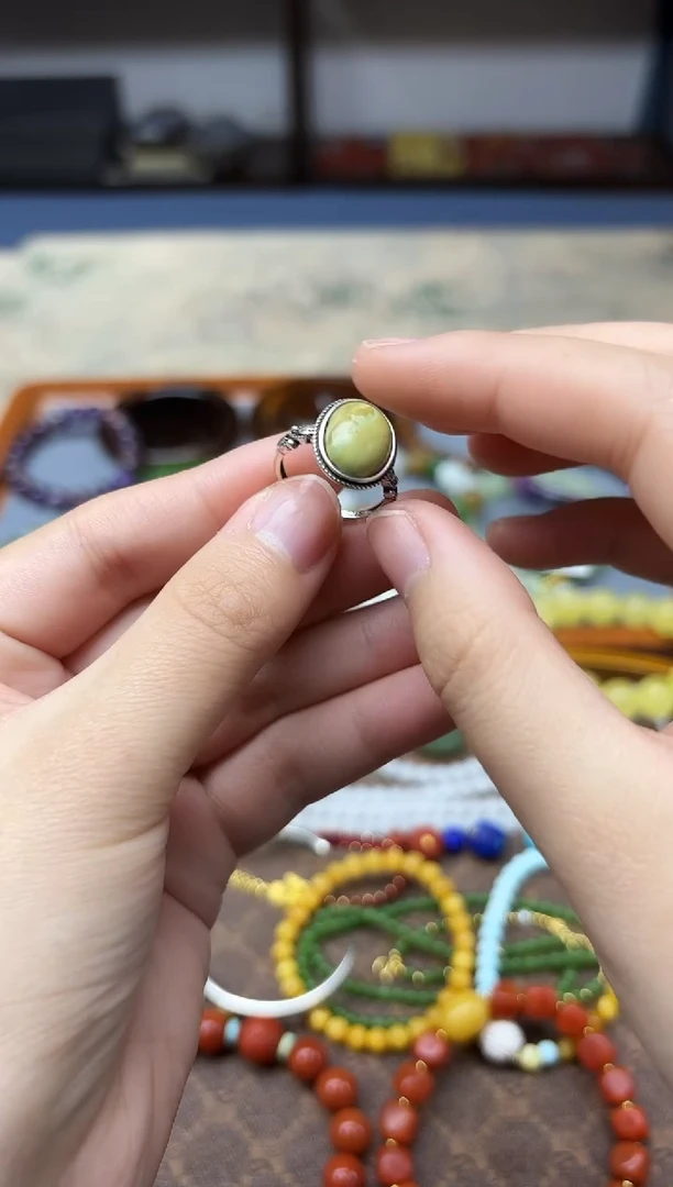 银S925镶嵌绿松石戒指s925银松石蛋面戒指GW