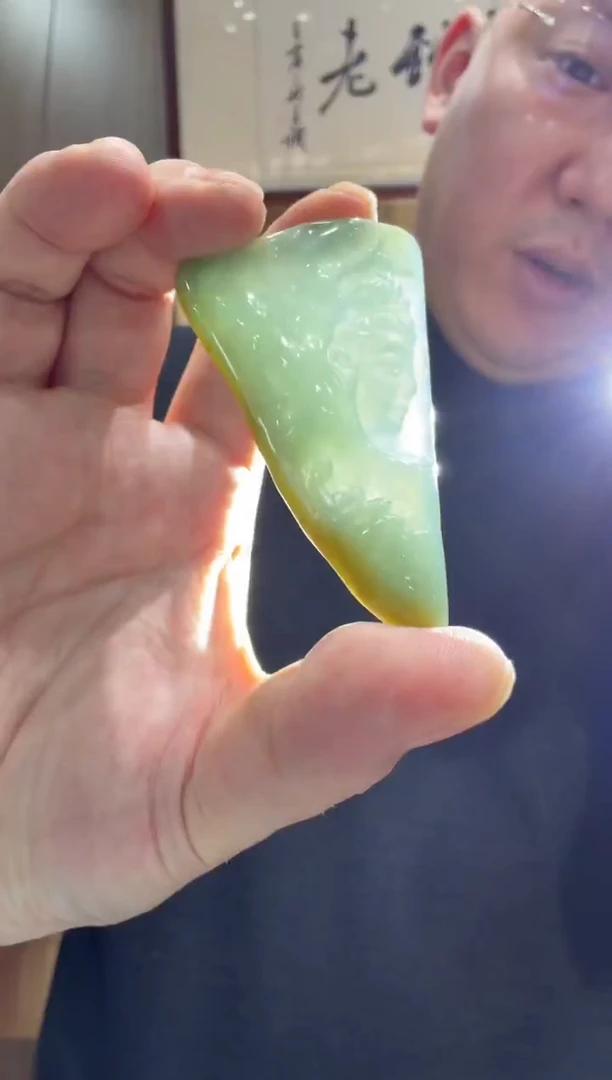 未镶嵌挂件翡翠A货翡翠孤品国雕谢林工