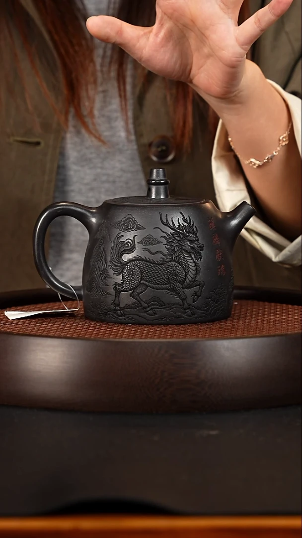 茶壶紫砂 宜兴紫砂壶石黄泥料麒麟祥瑞大汉铎400cc