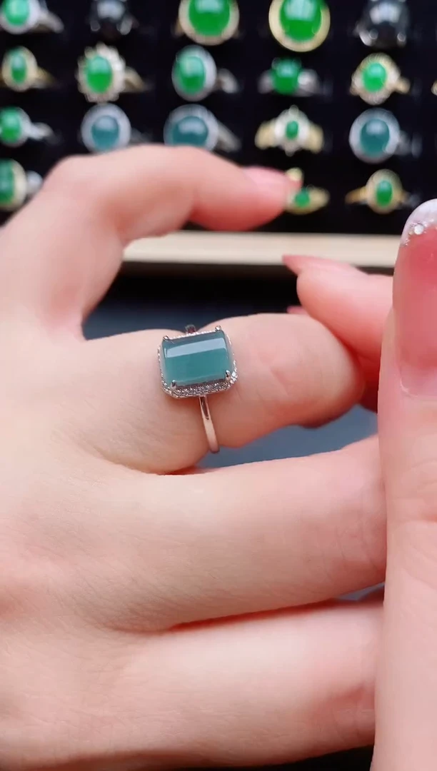 【闪购商品】翡翠戒指银S925镶嵌12112