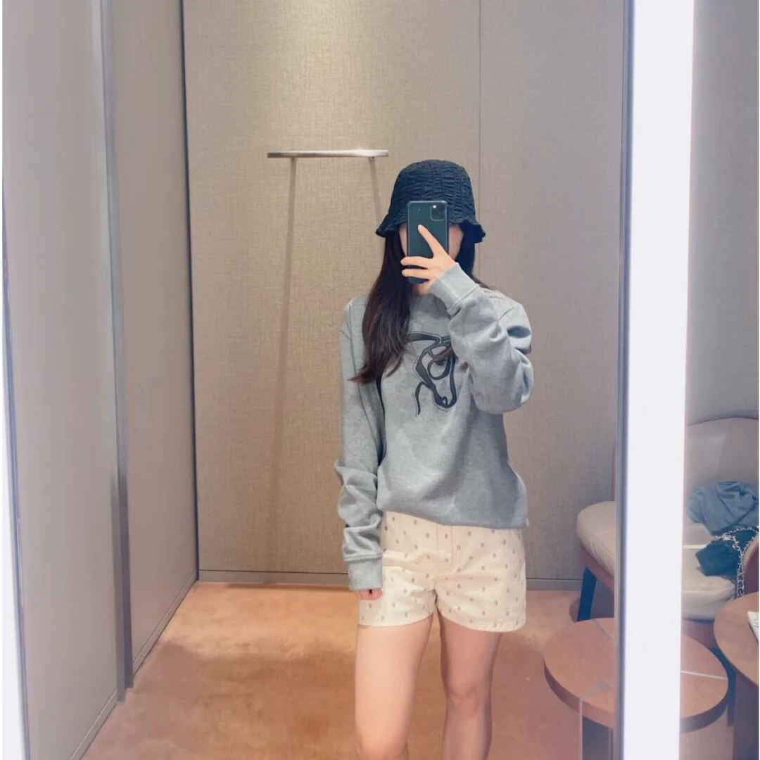 99新 Hermes/爱马仕 250411/S码/马头图案刺绣长袖卫衣