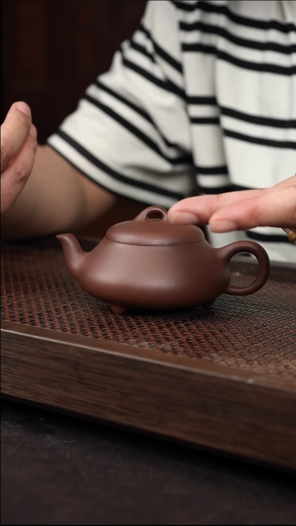 茶壶紫砂底槽清汉棠石瓢
