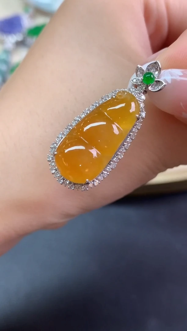 吊坠(不含链)18K金镶嵌翡翠吊坠(不含链)|7980