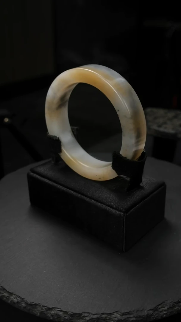 未镶嵌手镯和田玉楼兰三色手镯58圈