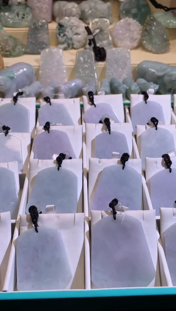 翡翠未镶嵌颈饰6/08/056多样性发其一