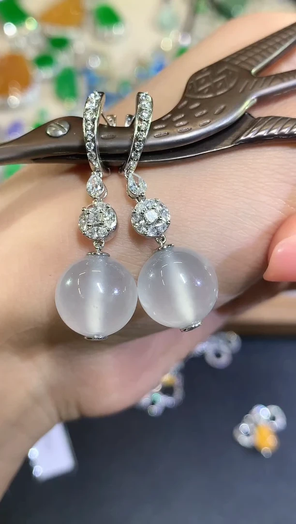 18K金镶嵌翡翠耳饰辛*a150