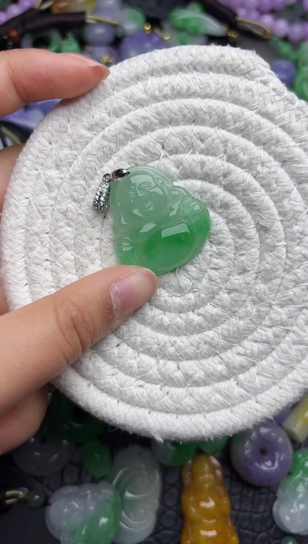 颈饰未镶嵌翡翠缅甸翡翠吊坠