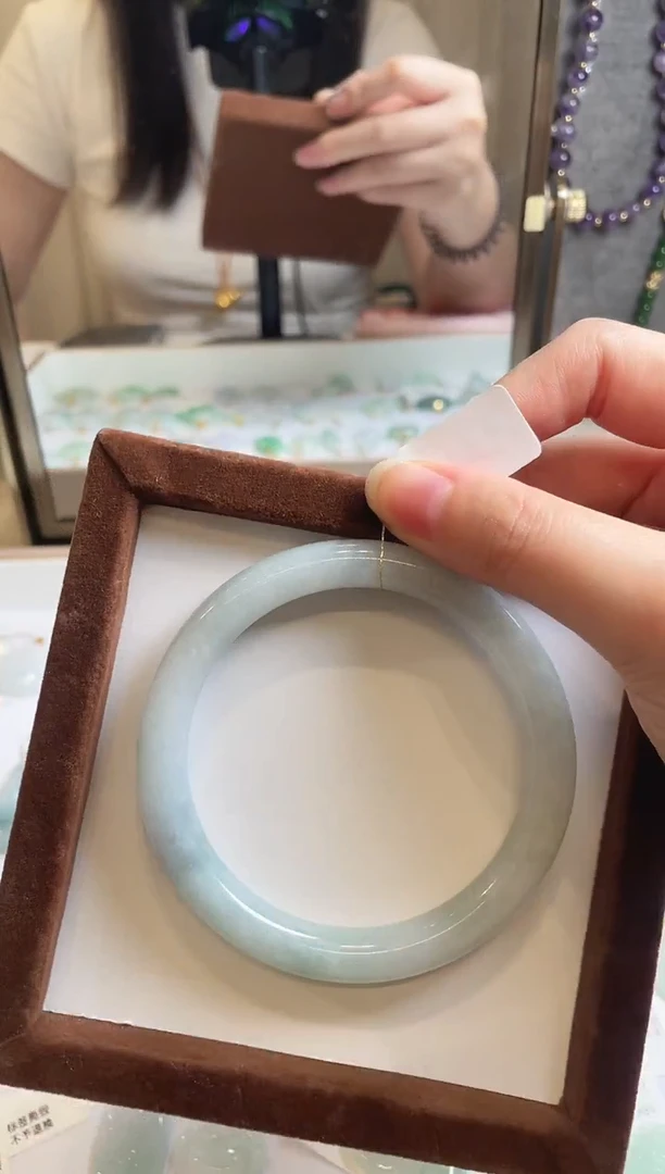 翡翠手镯未镶嵌60-61mq
