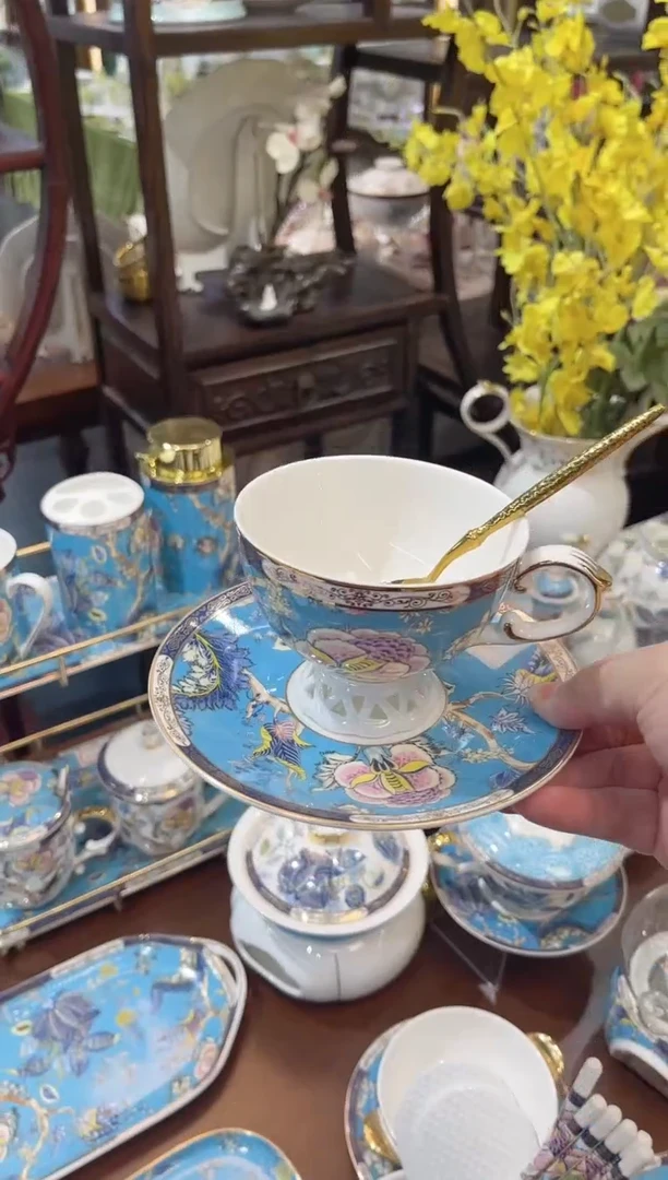 36%以上骨粉骨瓷杯碟配金勺