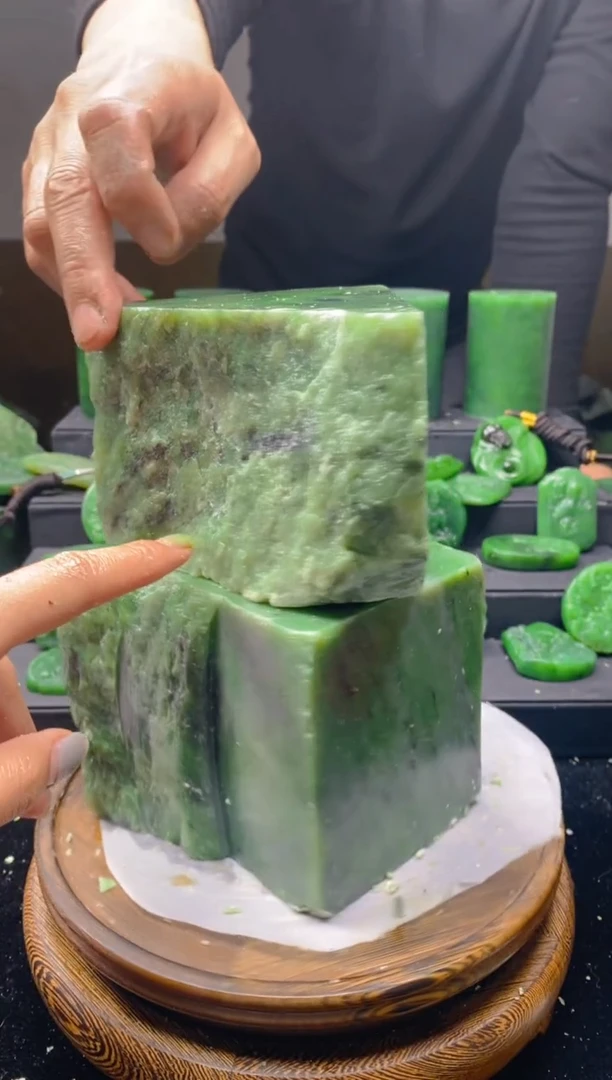 未镶嵌和田玉珠宝半成品1