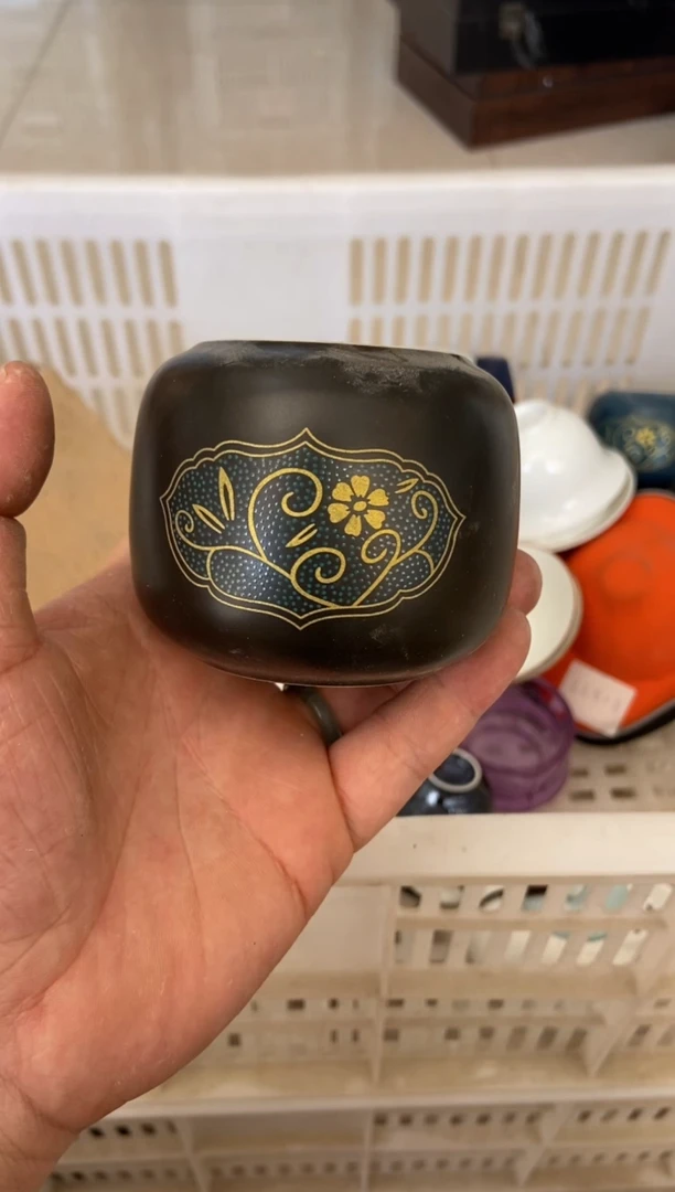 杯无运费险有瑕疵的摄影的产品有使用过的痕迹有点脏介意勿拍