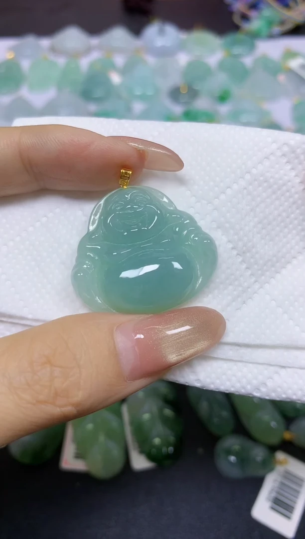 颈饰18K金镶嵌翡翠天然翡翠A货